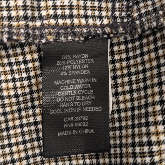NWT Carolina Belle women's slim trousers, black & tan plaid, size 6 - Picture 10 of 15